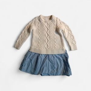 GAP Women's Cream Cable Knit Sweater